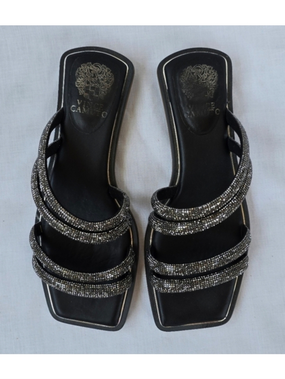 Vince Camuto▪️Peomi Crystal Sparkly Strap Sandal Slide in Black - Picture 2 of 7
